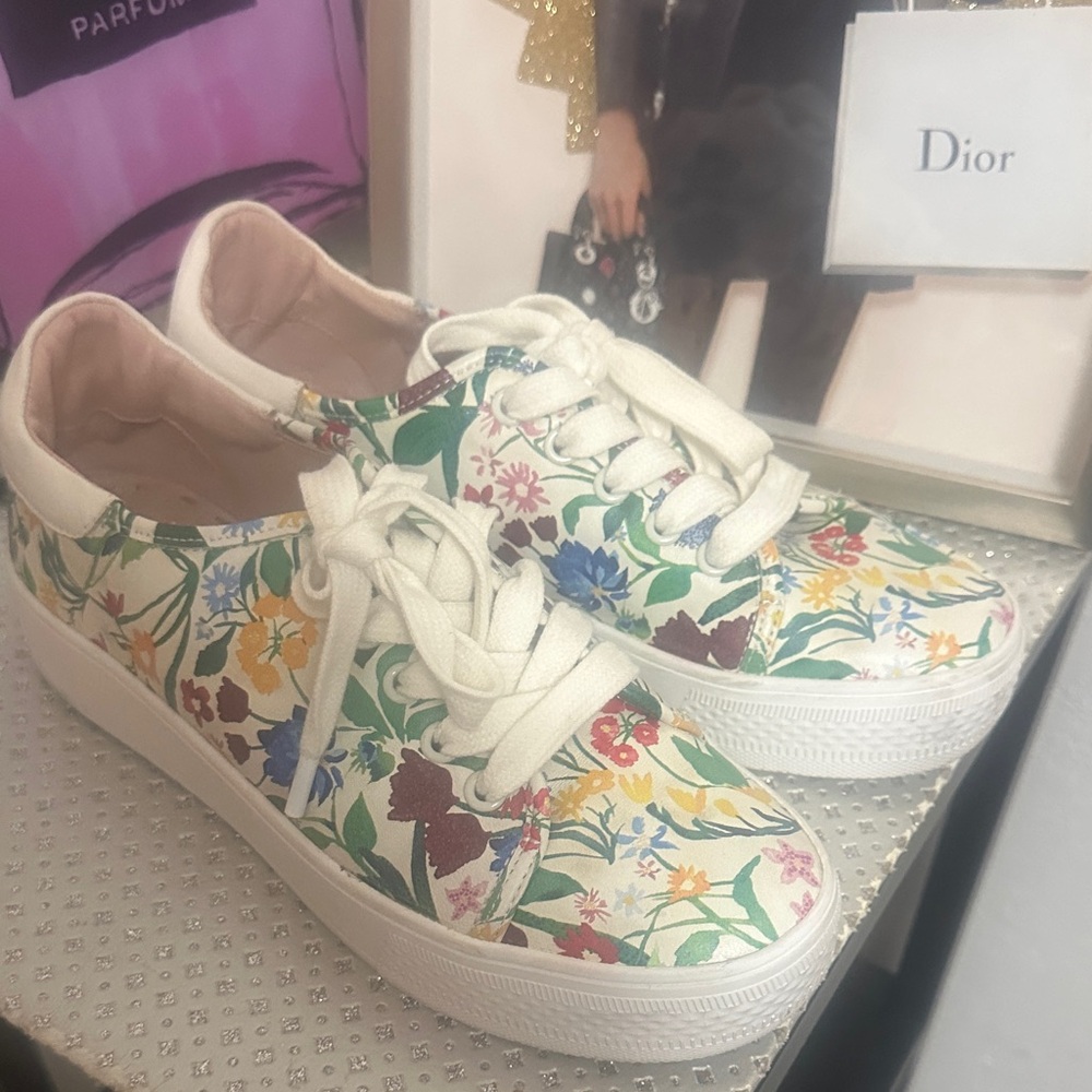 Alice + Olivia Floral Women's Sneakers EUC - Picture 1 of 6